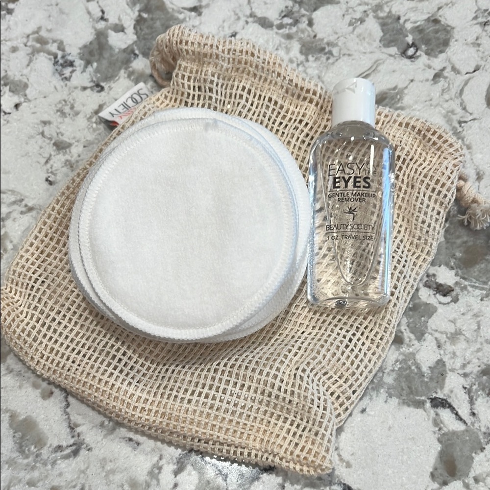 Beauty Society Easy on the Eyes Makeup Remover with 10 Reusable Pads
